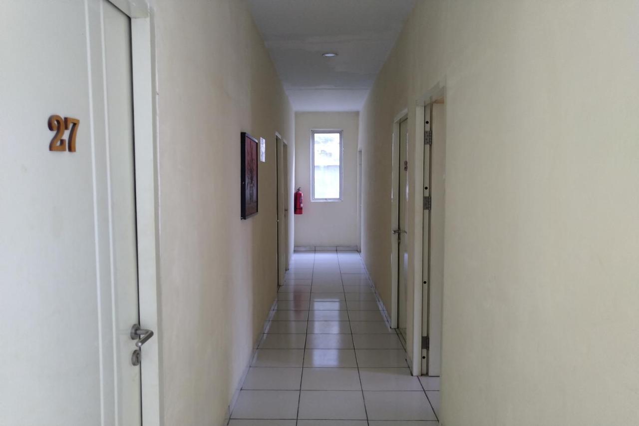 Oyo 3499 J8 Hotel Jambi Eksteriør billede